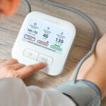 Illustration showing central blood pressure vs brachial blood pressure